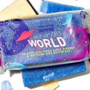 Perfectly Posh Out of this World Snarky Bar